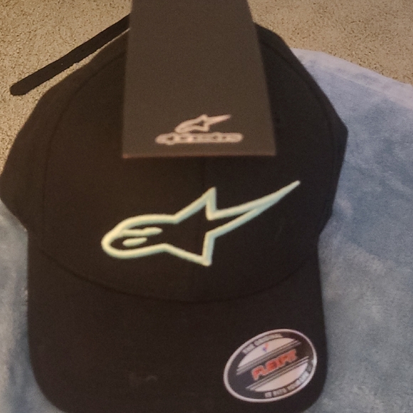 Alpinestars Black Cap with Blue Logo - Picture 1 of 3